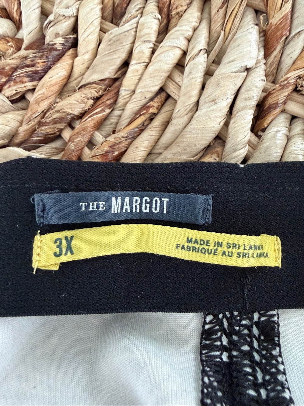 Anthropologie Maeve Margot Geo Print Kick Flare Crop - Picture 11 of 13